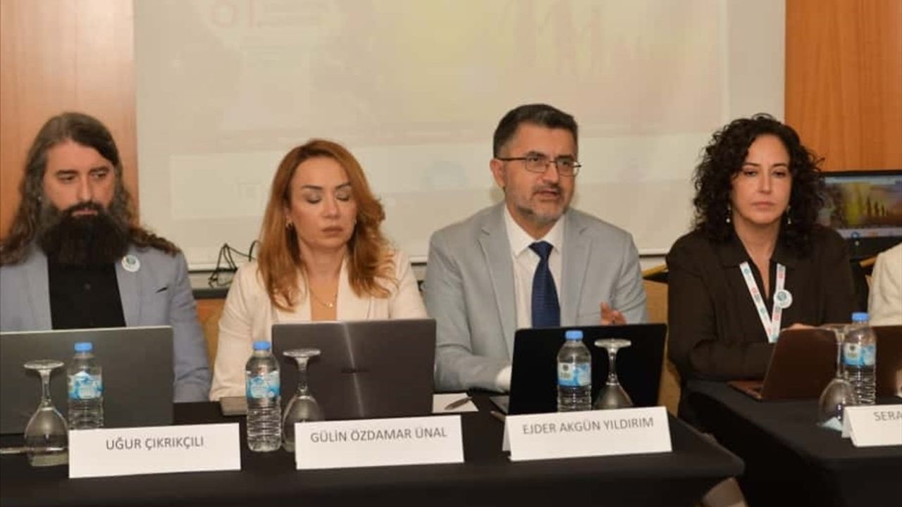 Gazze ve Savaş Süreci '61. Ulusal Psikiyatri Kongresi'nde Ele Alındı