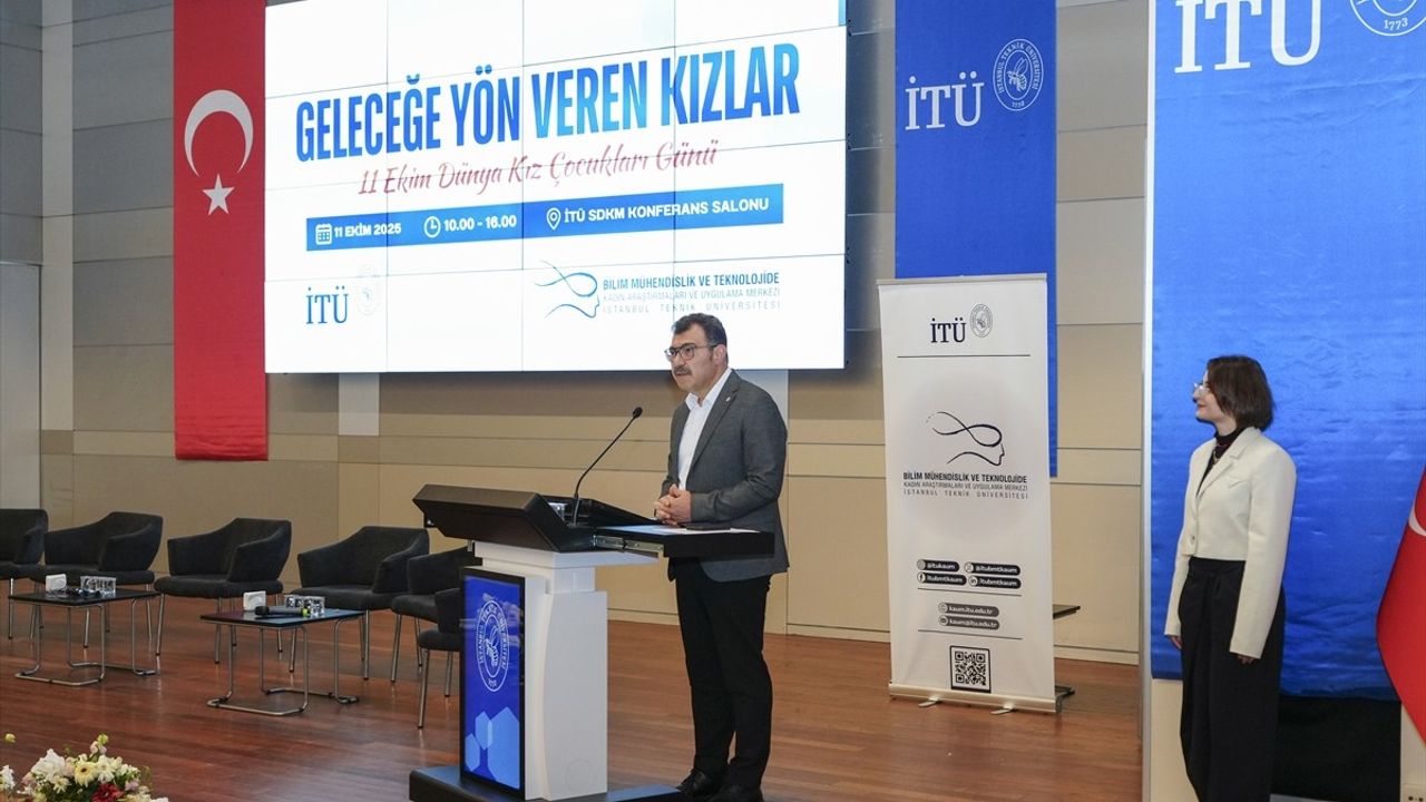 Geleceğe Yön Veren Kızlar Etkinliği İTÜ'de Gerçekleşti