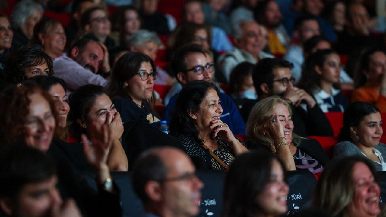 Gelin Takımı 2 Filminin Galası Altın Portakal'da Gerçekleşti