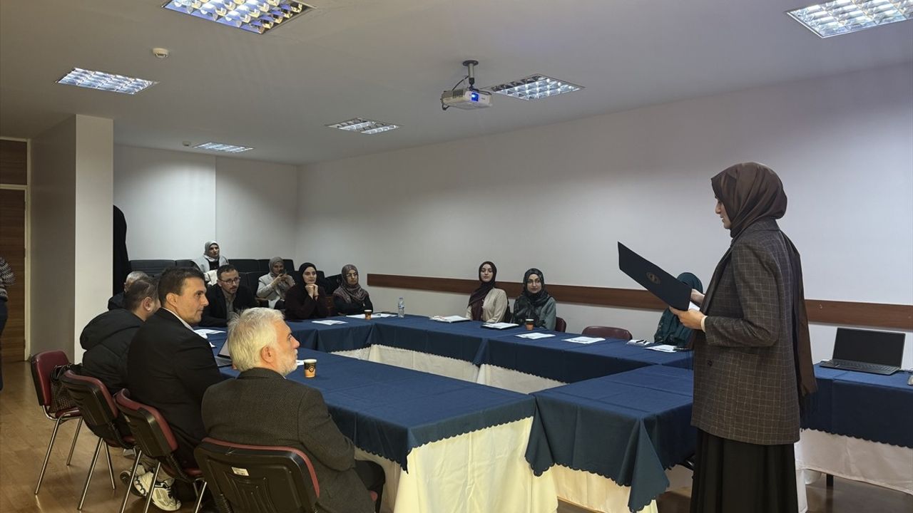 Güz Okulu 2025: Popüler Kültür ve Eğitimde Ön Yargı Konferansı Başladı