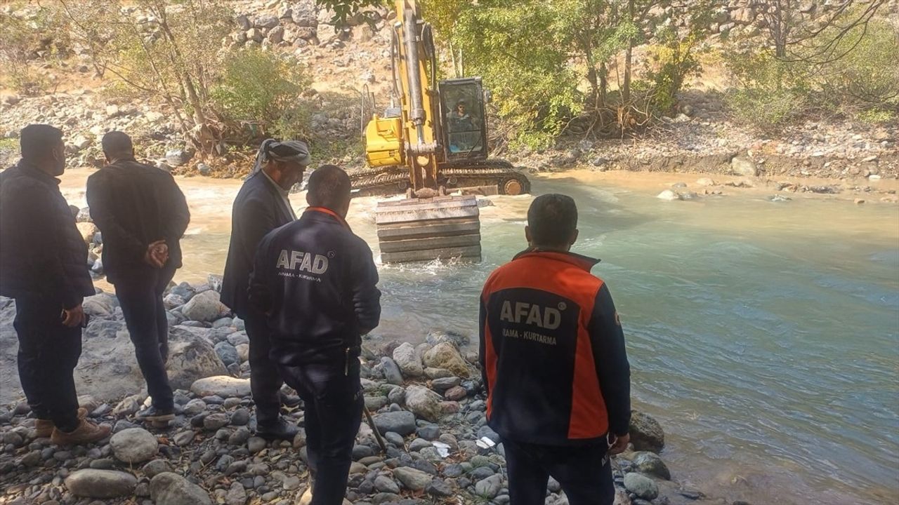 Hakkari'de Kaybolan Genç İçin Arama Çalışmaları Sürüyor