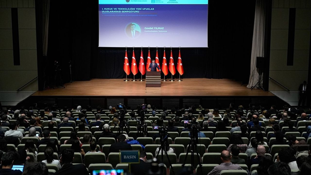 Hukuk ve Teknolojide Yeni Ufuklar: Dijitalleşmenin Stratejileri