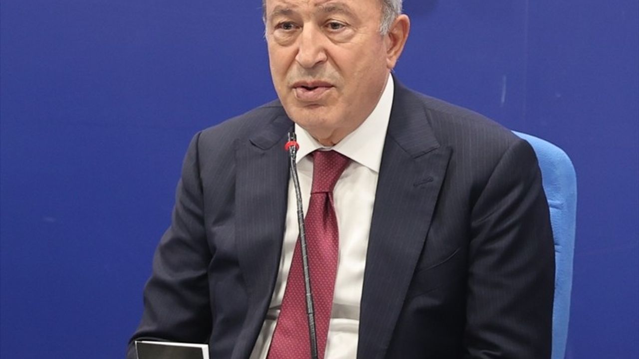 Hulusi Akar Gaziantep'te Terörsüz Türkiye Sürecini Anlattı