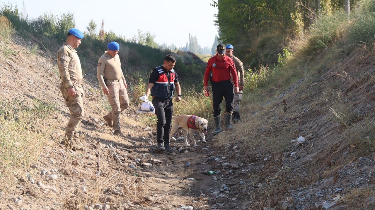 Iğdır'da Kayıp Alzheimer Hastası Emekli Öğretmen Aranıyor