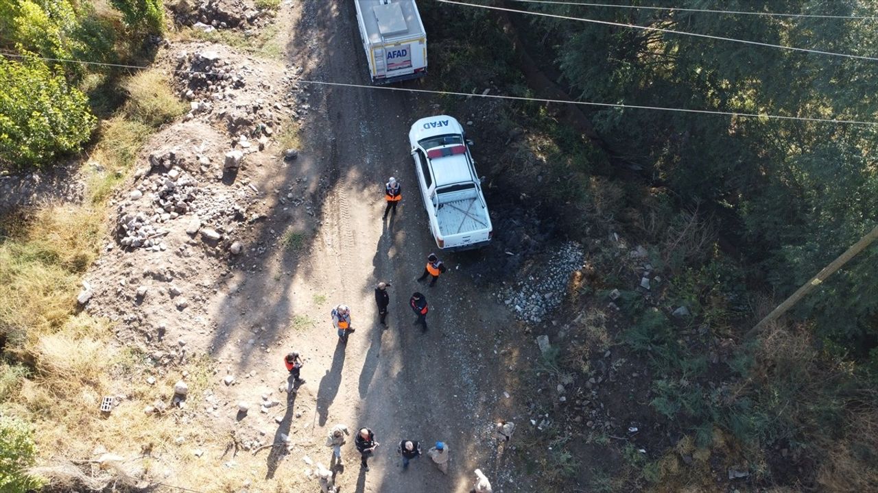 Iğdır'da Kayıp Emekli Öğretmen İçin Arama Çalışmaları Devam Ediyor