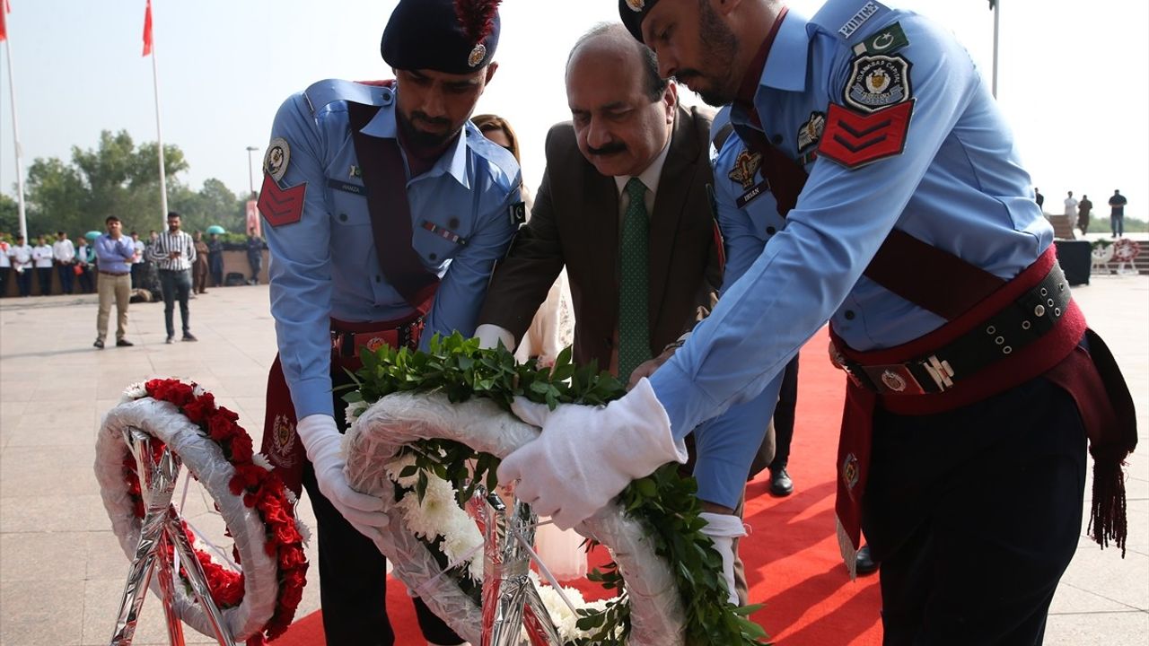 İslamabad'da Cumhuriyet Bayramı Coşkuyla Kutlandı