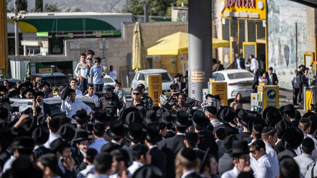 İsrail'de Ultra Ortodoks Yahudi Gösterileri