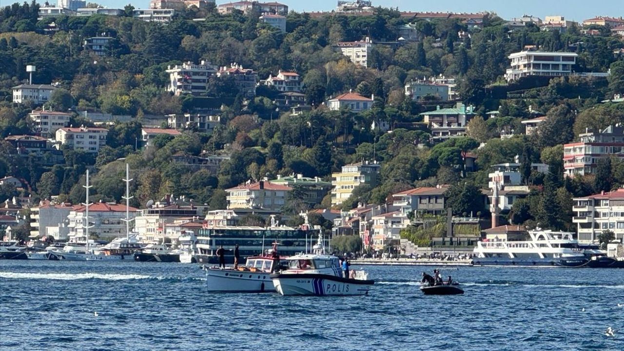 İstanbul Boğazı'nda Tekne ile Çarpışan Kano Kazası