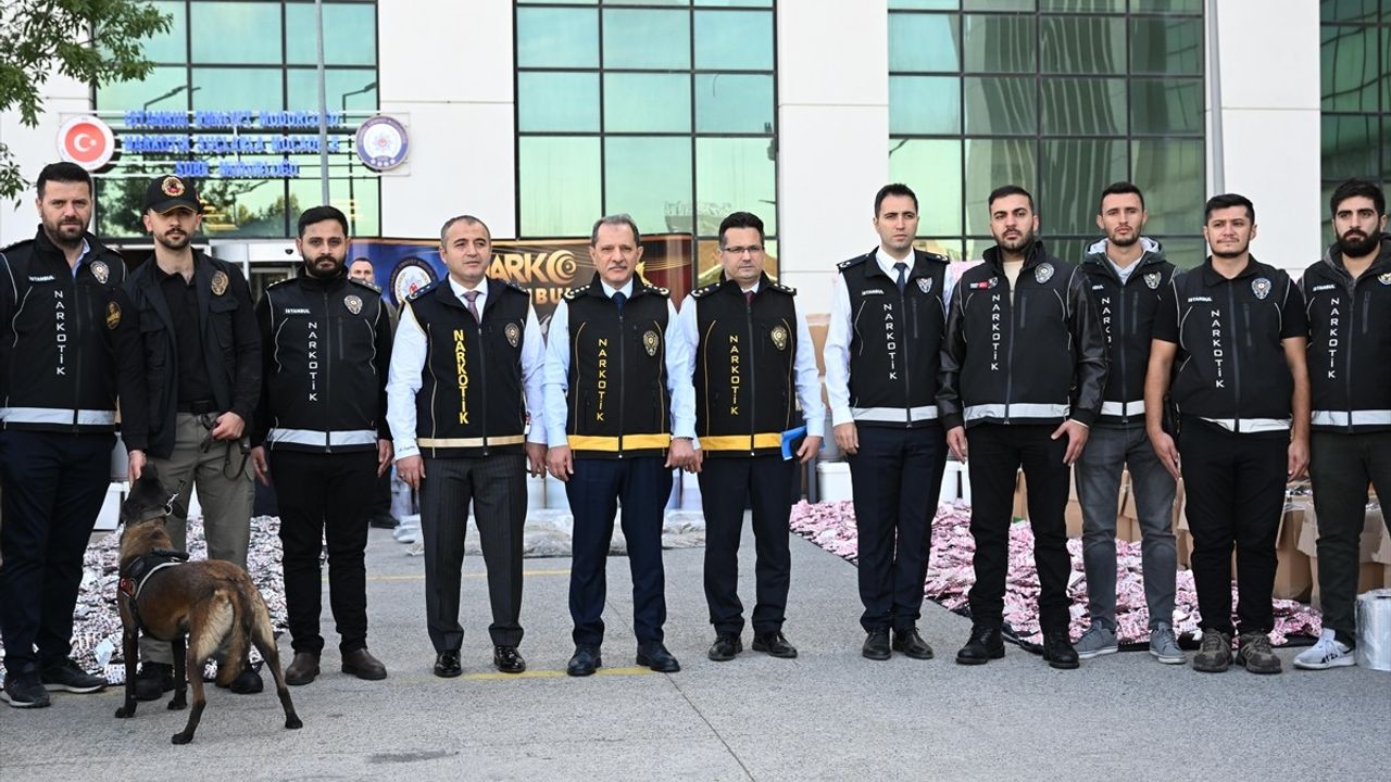 İstanbul'da Uyuşturucu Operasyonu: 186 Şüpheli Tutuklandı