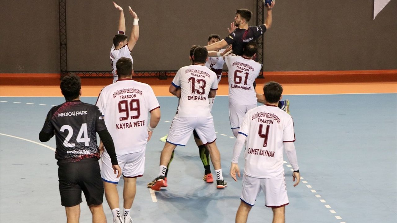 İstanbul Gençlikspor, Trabzon Büyükşehir Belediyespor'u Yendi
