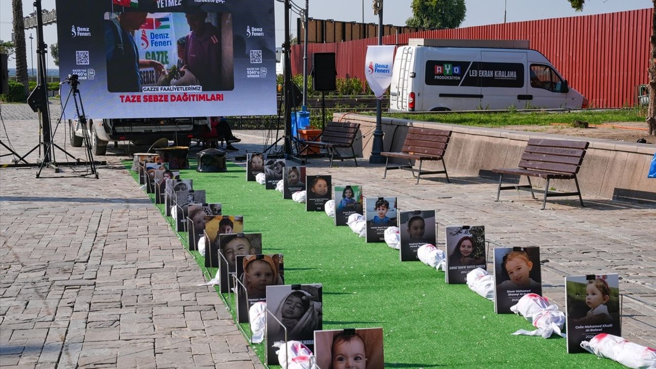 İzmir'de 'İzlemek Yetmez' Etkinliği Devam Ediyor