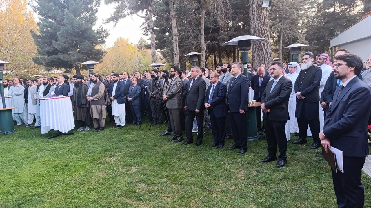 Kabil'de Afganistan Cumhuriyeti'nin 102. Yılı Kutlaması