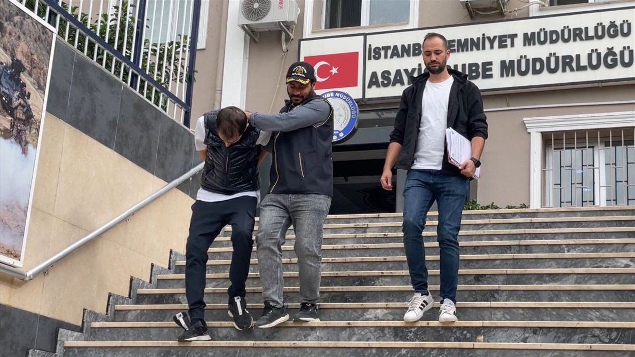 Kadıköy'de Hırsızlık Şebekesi Çökertildi