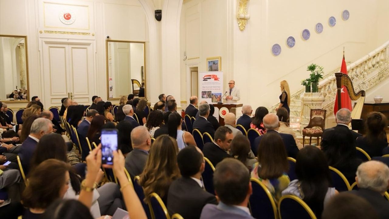 Kahire'de Türk ve Mısırlı Arp Sanatçılarıyla Kültürel Buluşma