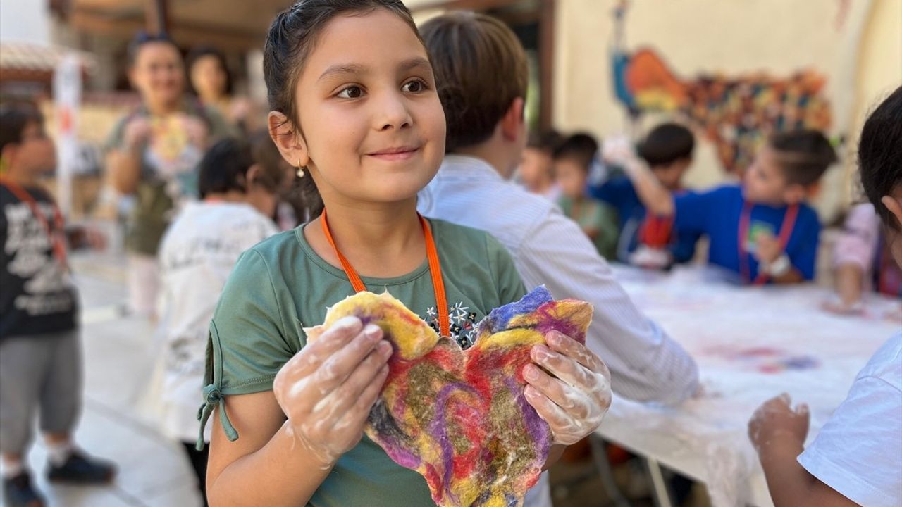 Kaleiçi Festivalinde Çocuklar Keçe Sanatıyla Buluştu
