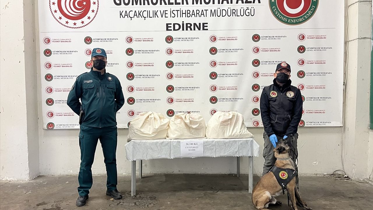 Kapıkule Sınır Kapısı'nda 36 Kilo Kokain Ele Geçirildi