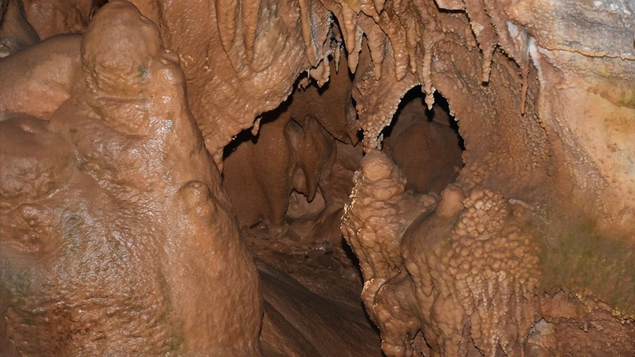 Karaca Mağarası Ziyaretçi Sayısı 114 Bini Aştı