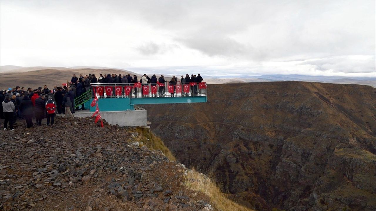 Karaçay Kanyonu'nda Yeni Seyir Terası Açıldı