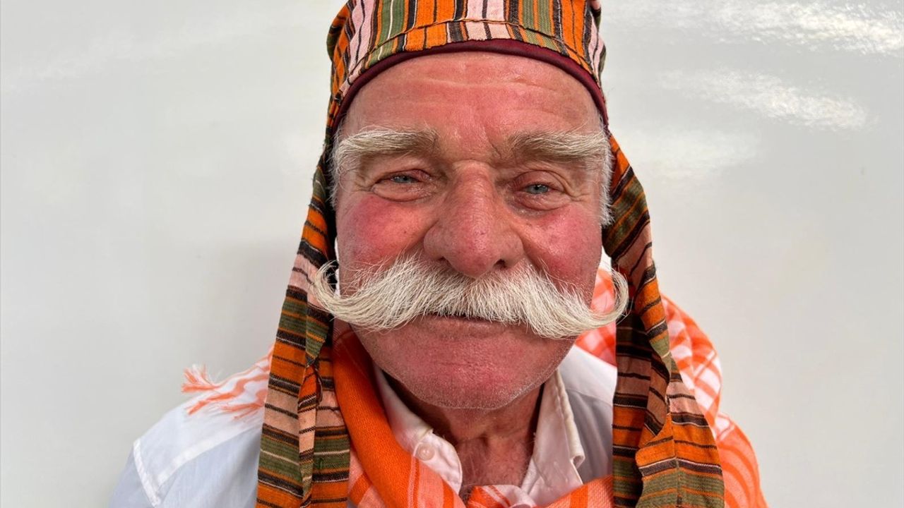 Kaş'ta Yörük Şenliği Renkli Görüntülere Sahne Oldu