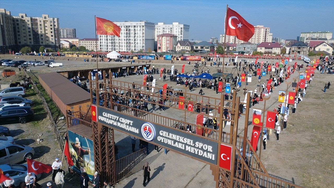 Kırgızistan-Türkiye Manas Üniversitesi'nde Geleneksel Spor Oyunları Heyecanı