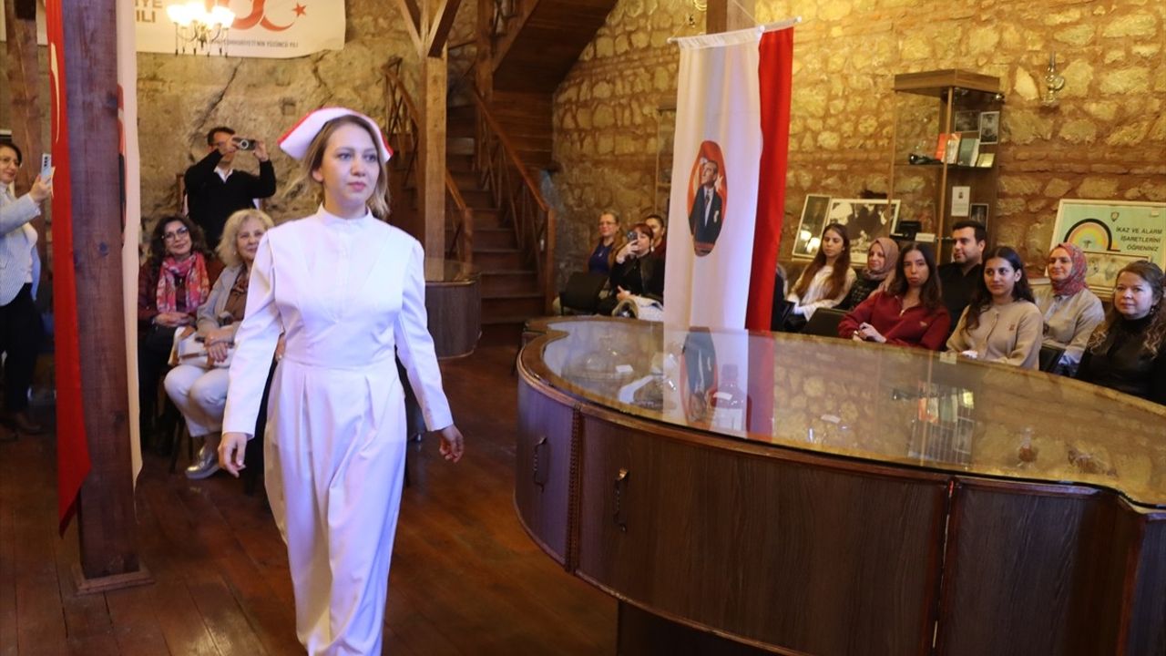 Kırklareli'nde Sağlığın Tarihi Adımları Defilesi