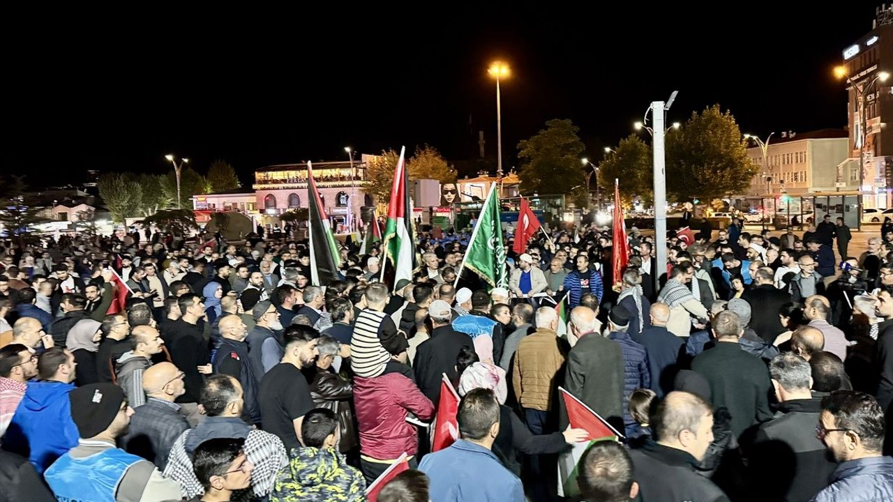 Kırşehir'de İsrail'in Küresel Sumud Filosu'na Yönelik Saldırılar Protesto Edildi