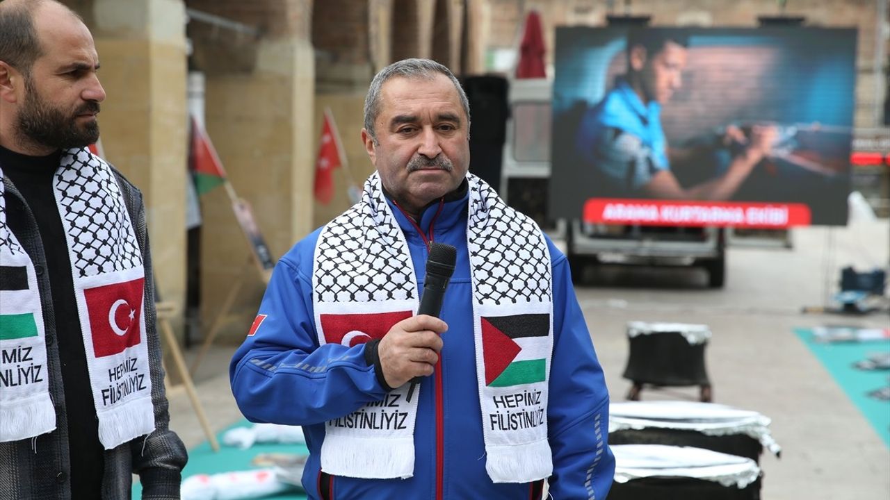 Küçük Kefenler Sergisi ile Gazze'ye Dikkat Çekildi