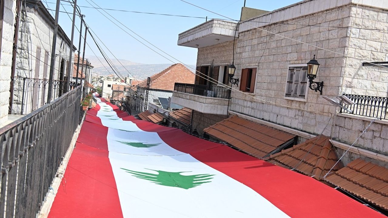 Lübnan'da Umut Dolu Pekmez Festivali