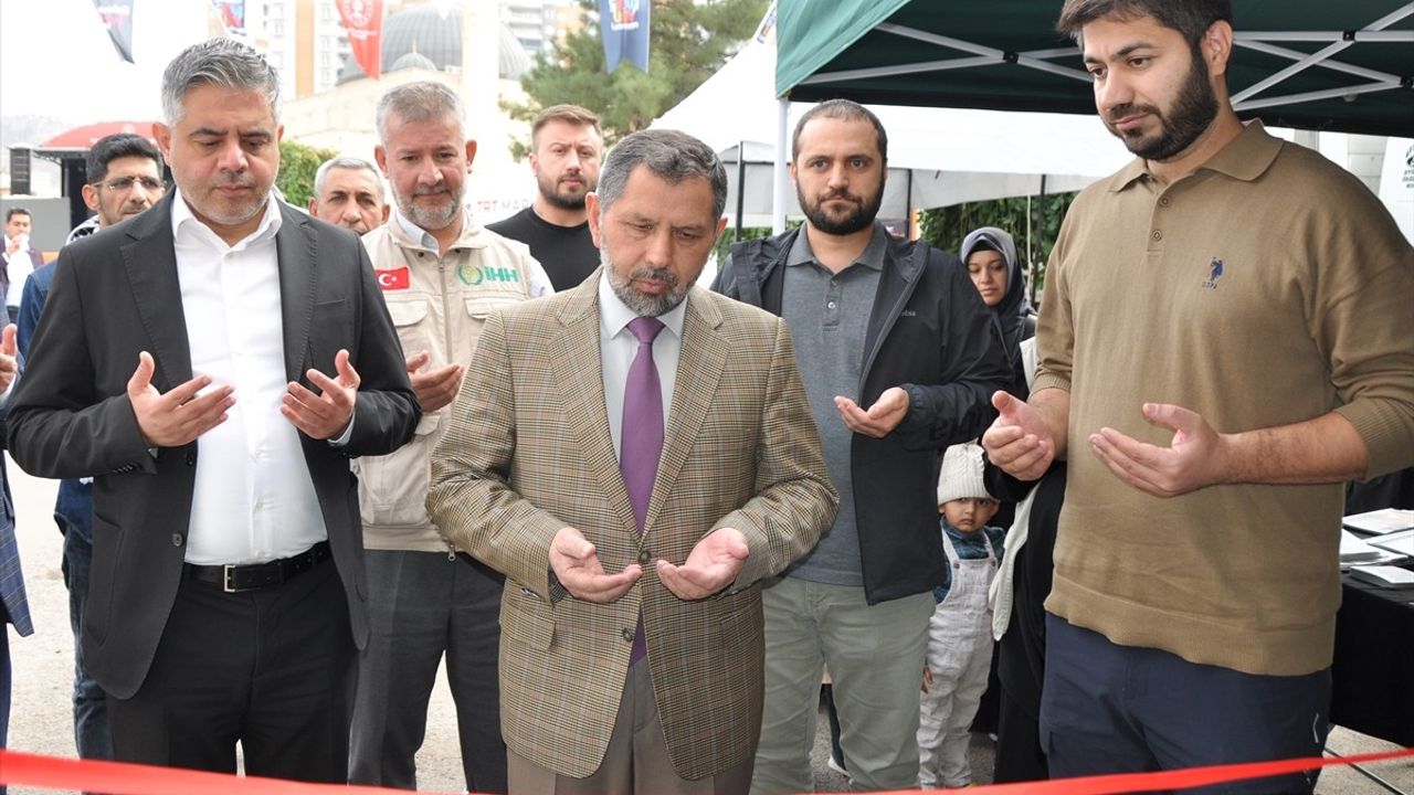 Mardin'de Gazze Yararına Hayır Çarşısı Açıldı