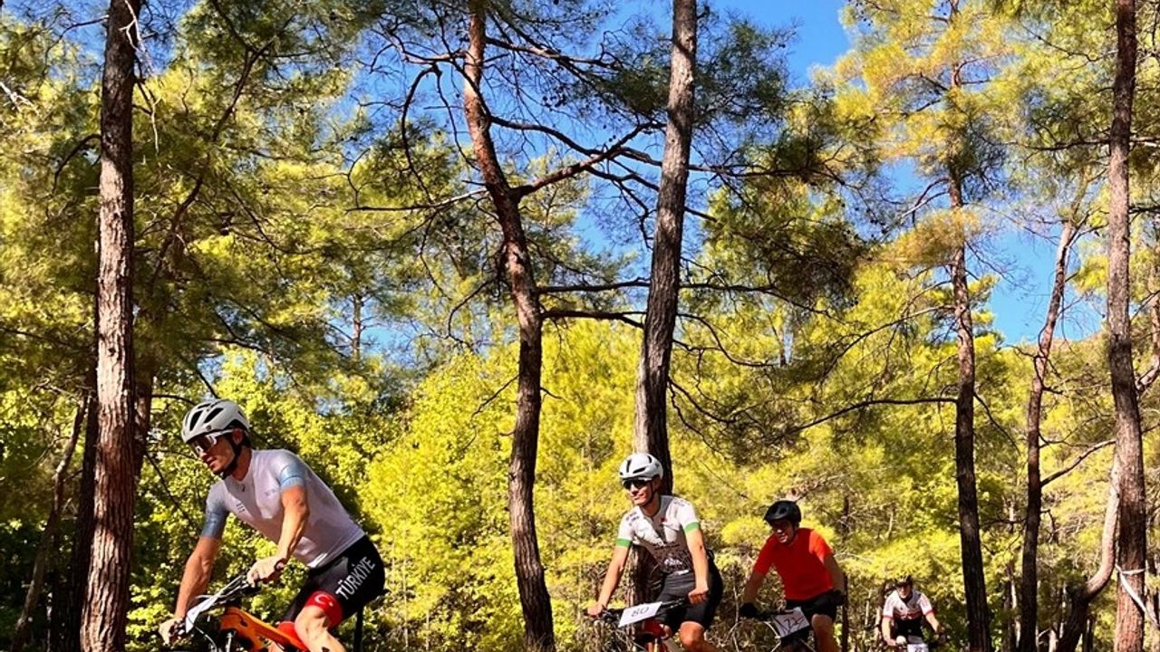 Marmaris Amatör Dağ Bisikleti Yarışları Tamamlandı
