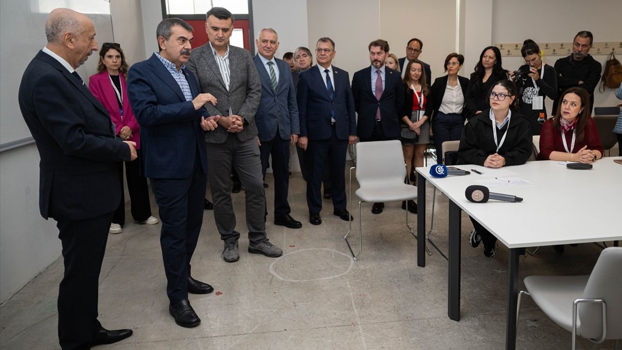 Milli Eğitim Bakanı Tekin, 11. Zeka ve Yetenek Kongresi'ni Ziyaret Etti