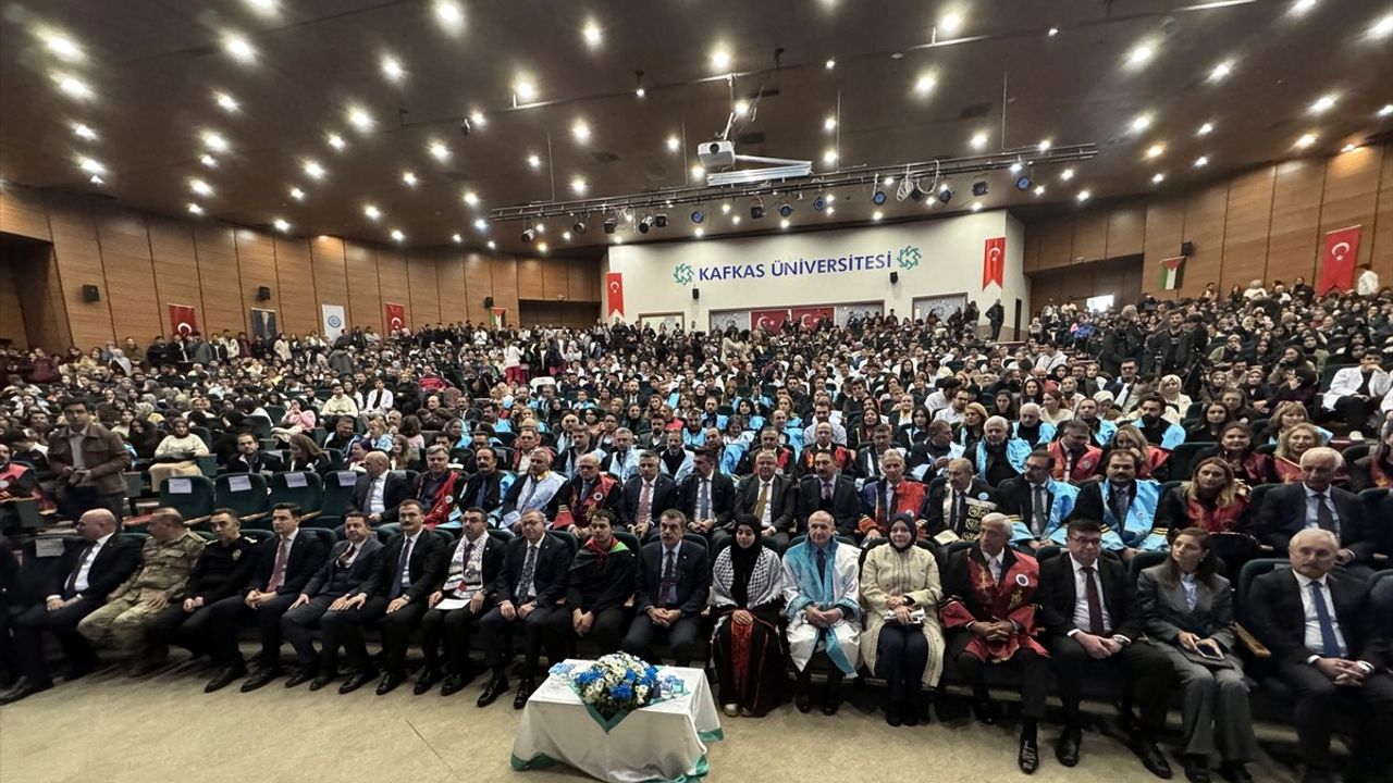 Milli Eğitim Bakanı Tekin, Kafkas Üniversitesi'nde Konuştu