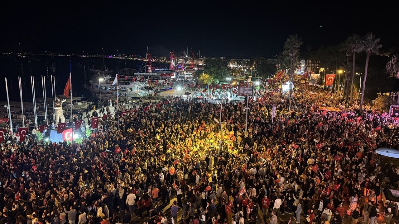 Muğla'da Cumhuriyet Bayramı Coşkulu Kutlama
