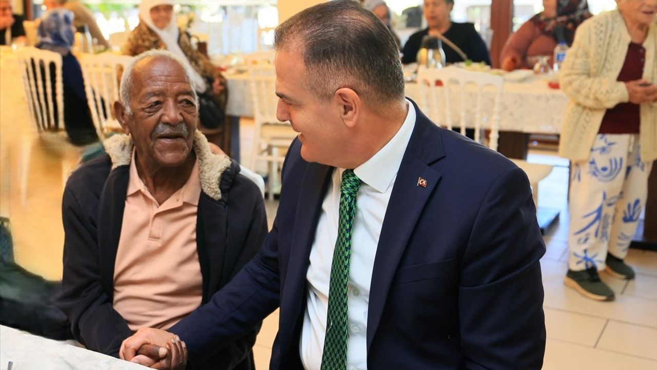 Muğla Valisi, 91 Yaşındaki Huzurevi Sakininin TOGG Gezme İsteğini Gerçekleştirdi