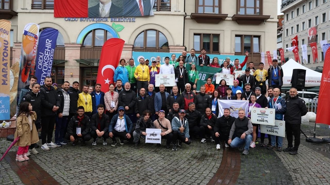 Ordu Yarı Maratonu ve Halk Koşusu Gerçekleştirildi