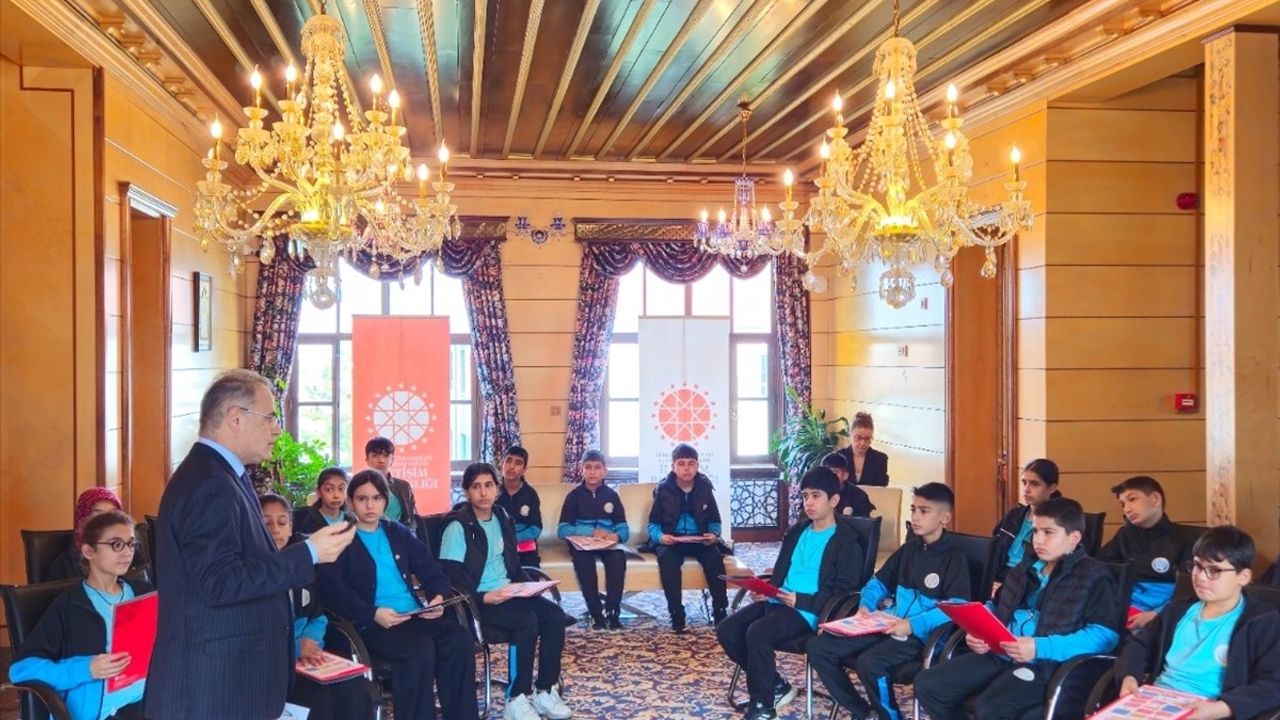 Ortaokul Öğrencileri İletişim Başkanlığı Bursa Bölge Müdürlüğünü Ziyaret Etti