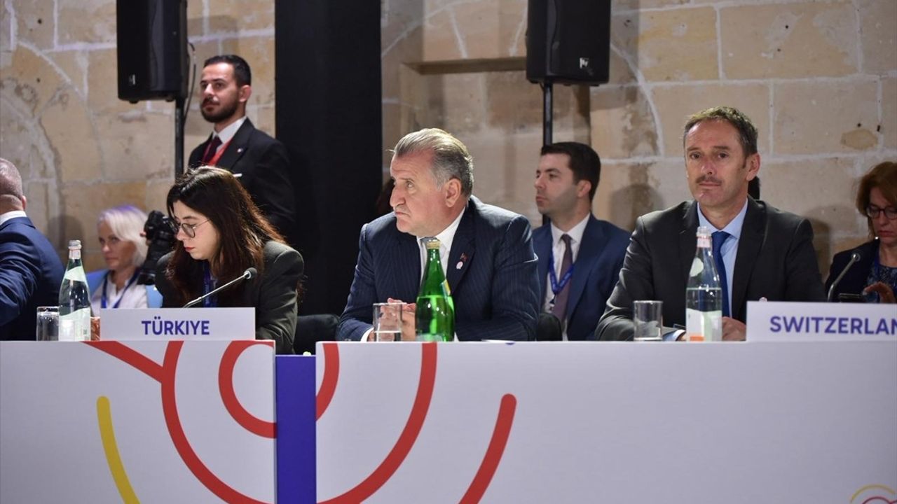 Osman Aşkın Bak'tan Erdoğan ve Trump'a Gazze İçin Teşekkür