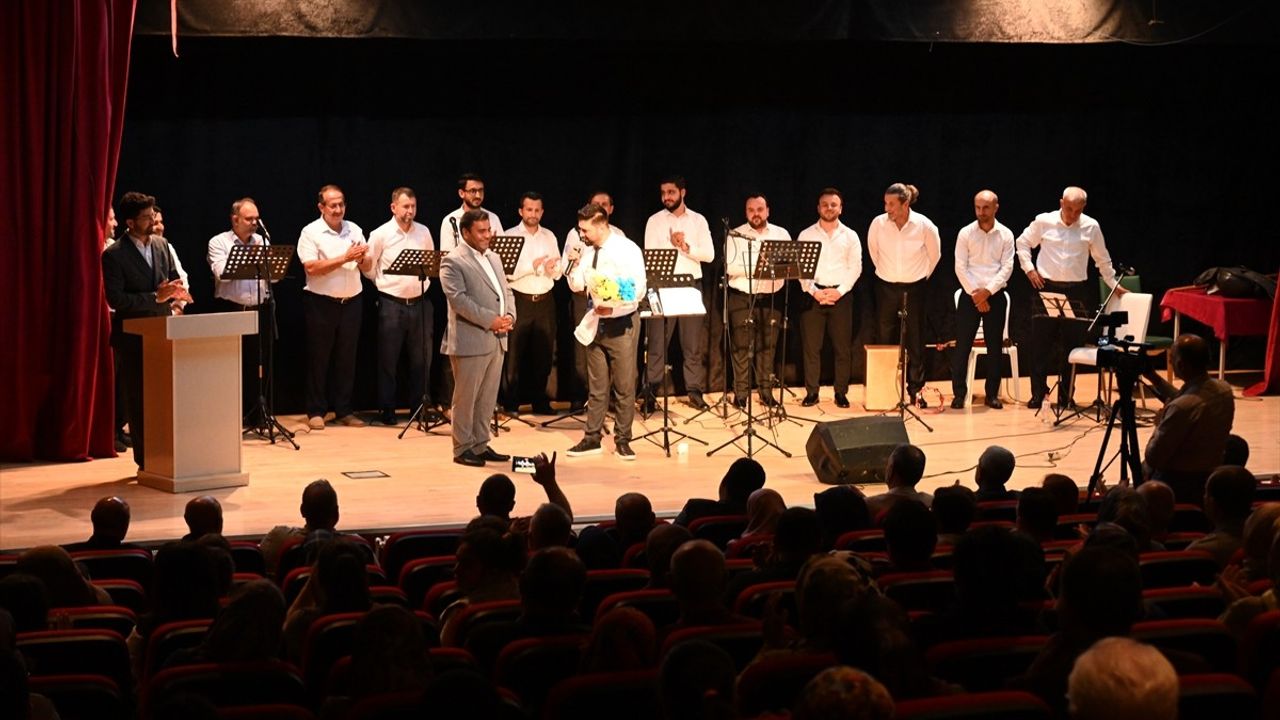 Osmaniye'de İmamlar Müsi̇ki̇ Konseri Düzenledi