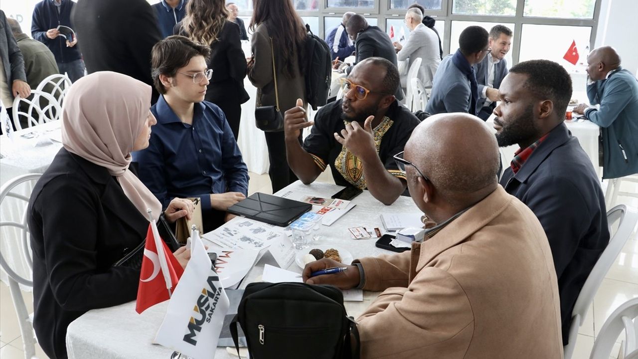 Sakarya'da Afrikalı İş İnsanlarıyla Ticaret Görüşmeleri