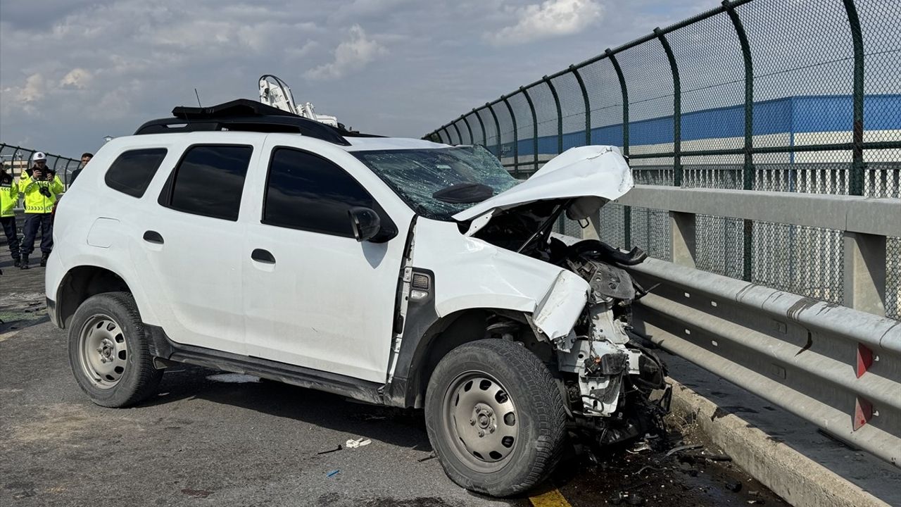 Sakarya'da Trafik Kazası: 2 Jandarma Şehit Düştü