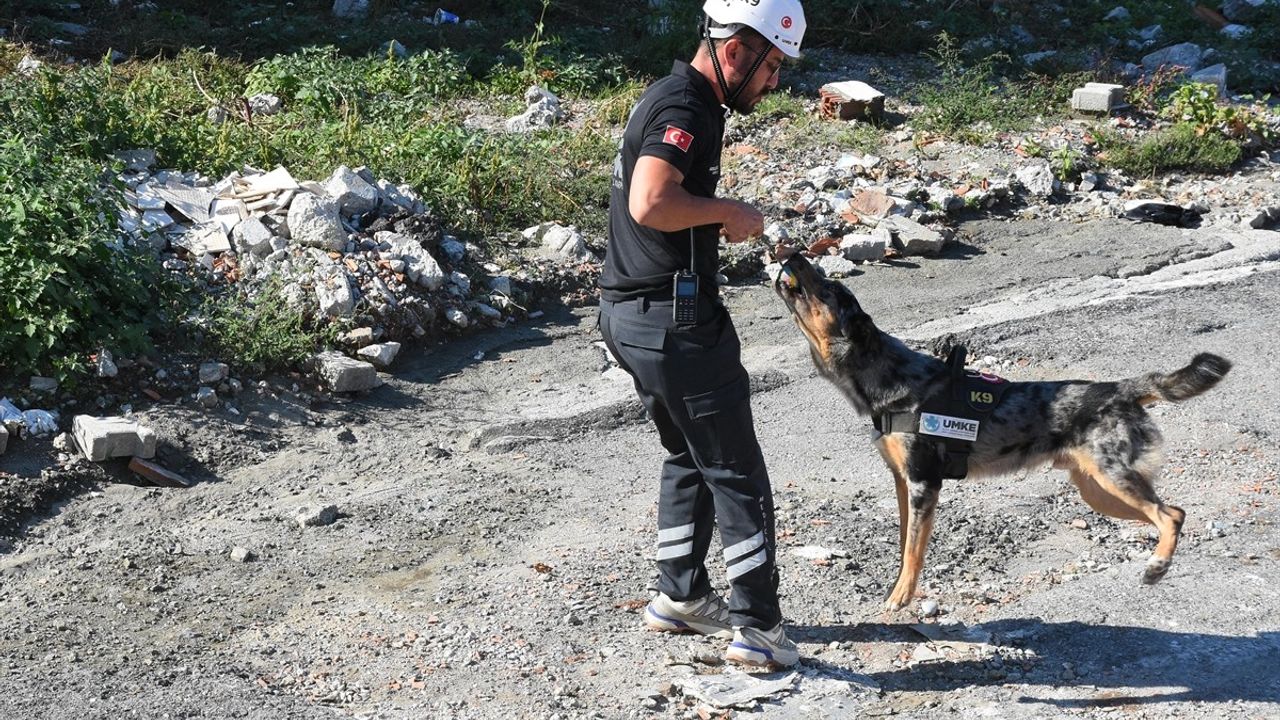 Samsun'da 6.4 Büyüklüğünde Deprem Tatbikatı Gerçekleştirildi