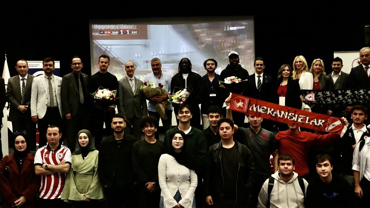 Samsunspor Teknik Direktörü ve Futbolcular Türk Mutfağını Övgüyle Anlattı
