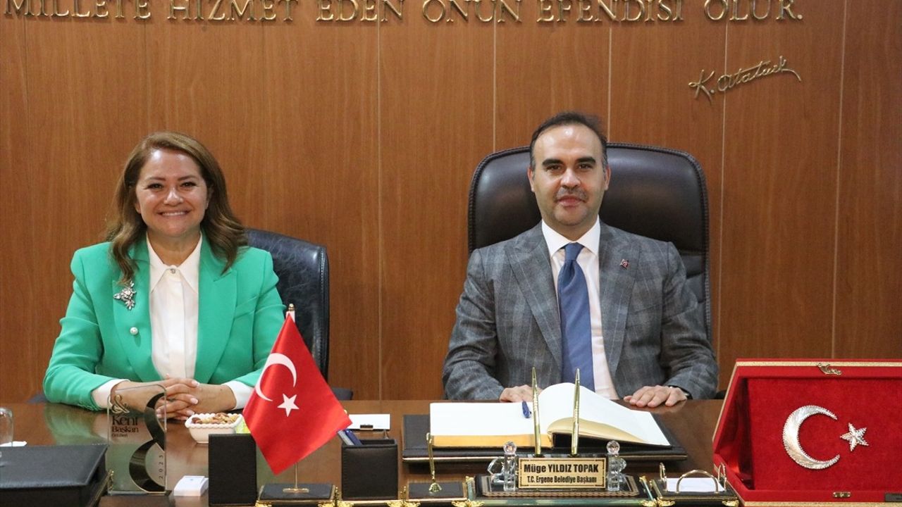 Sanayi ve Teknoloji Bakanı Kacır, Tekirdağ'da Temaslarda Bulundu