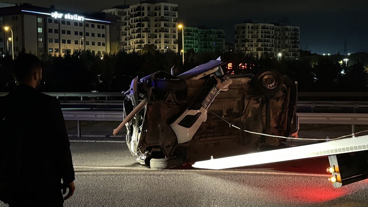 Sancaktepe'de Otomobil Kazası: 4 Yaralı