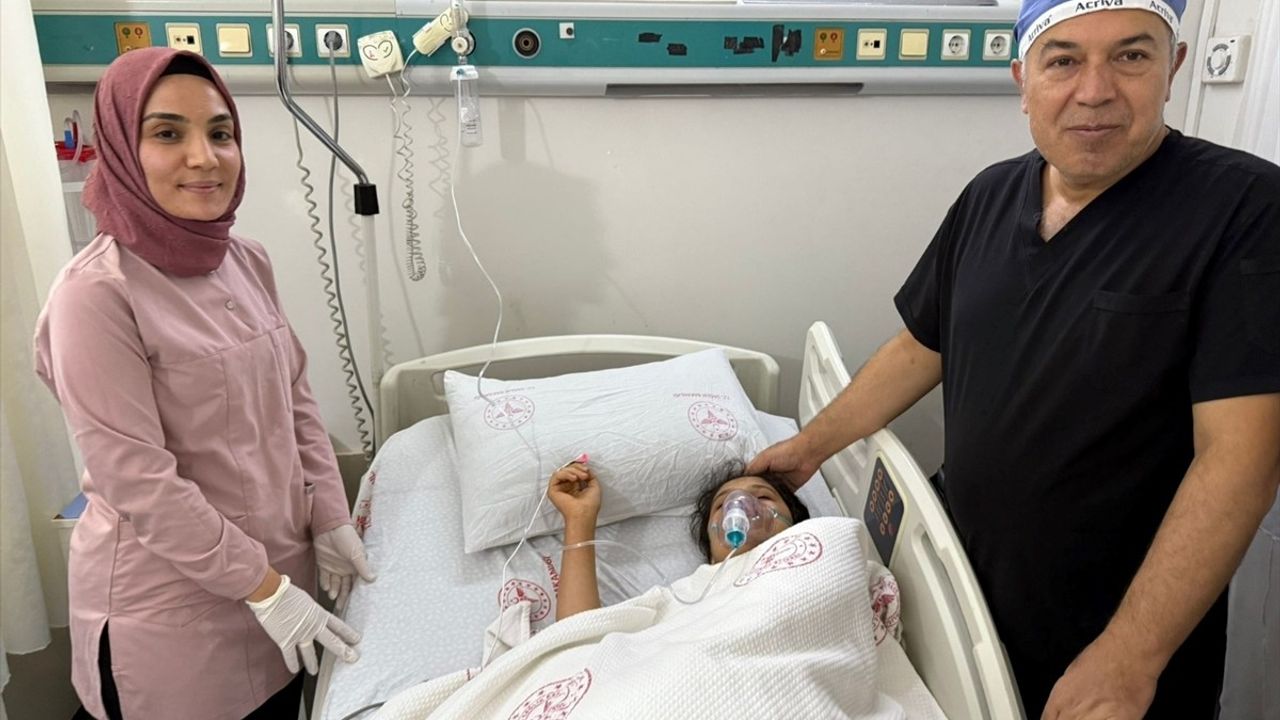 Şanlıurfa'da Ameliyatla Çıkarılan Toplu İğne
