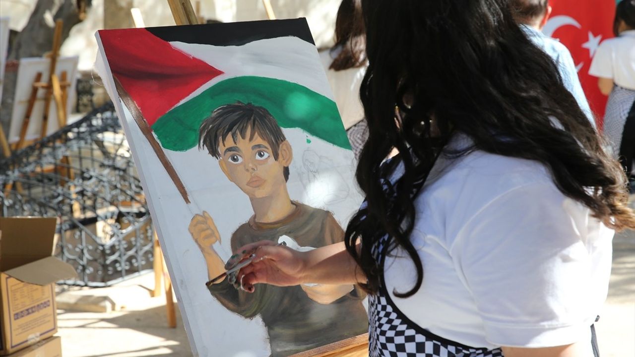 Şanlıurfa ve Kilis'te İsrail Saldırılarına Karşı Protestolar Düzenlendi