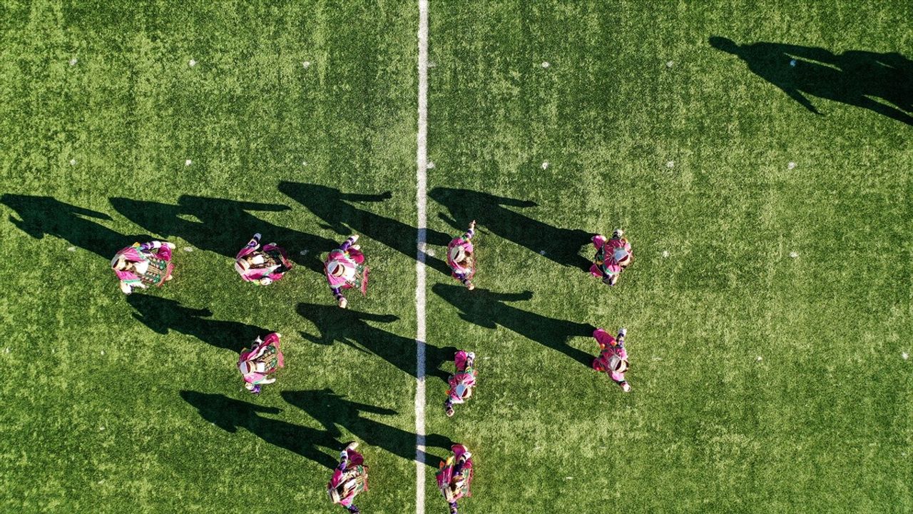 Sındırgı'da 29 Ekim Cumhuriyet Bayramı Coşkusu