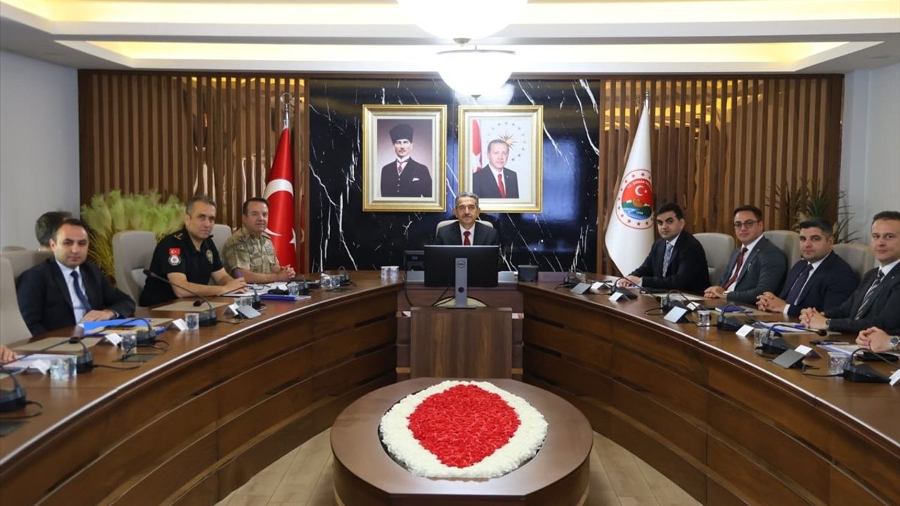 Şırnak'ta Asayiş ve Güvenlik Toplantısı