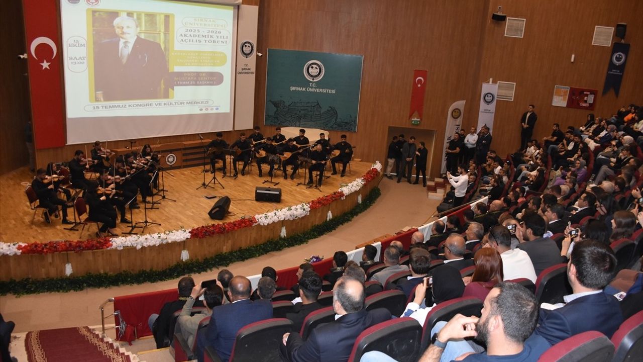 Şırnak Üniversitesi 2025-2026 Akademik Yılı Açılış Töreni Gerçekleştirildi