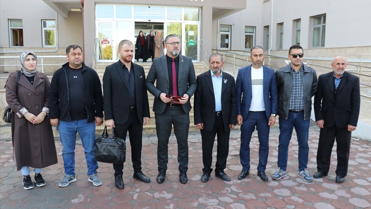 Sivas'ta Şehit Babasına Hakaret Eden Şoföre Suç Duyurusu